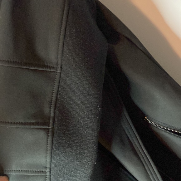 Blk BCBG LADIES JACKET - Picture 6 of 6